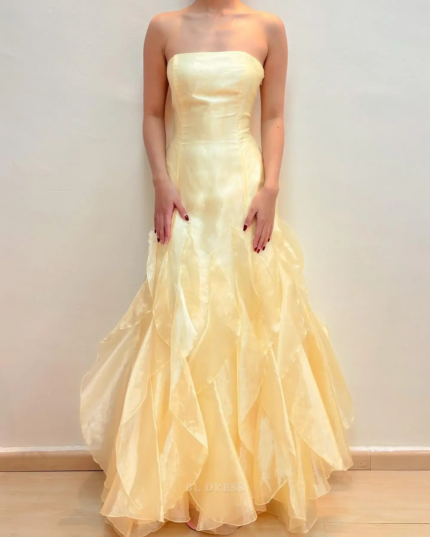 A Line Strapless Yellow Ruffle formal dresses Bridesmaid Dresses evening gown Prom Dress