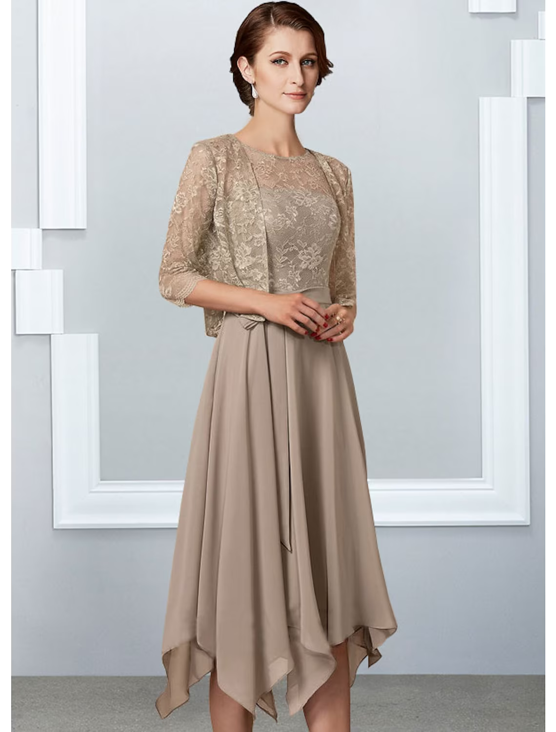 A-Line Mother of the Bride Dress Elegant Chiffon Lace Half Sleeve with Pleats