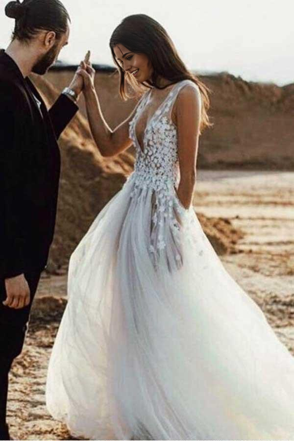 A-Line Deep V-Neck Appliques Tulle Wedding Dress with Split