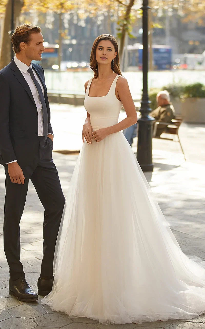 A-Line Minimalist Casual Square Tulle Wedding Dress with Sweep Train