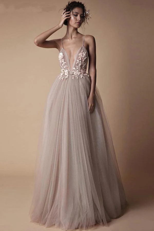 A-line Beach Deep V Neck Spaghetti Strap Wedding Dresses With Applique