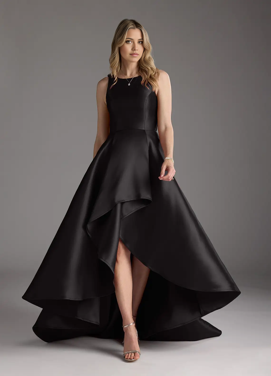 A-Line Elegant Crew Neck Train Black formal dresses evening dress Mother of the Bride Dresses