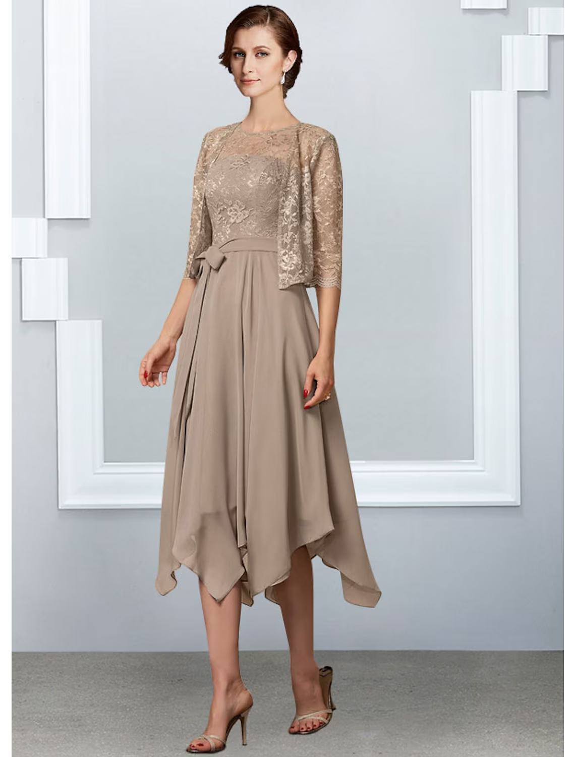 A-Line Mother of the Bride Dress Elegant Chiffon Lace Half Sleeve with Pleats