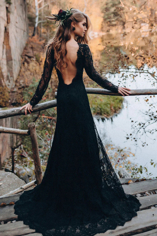 A line Black Sweetheart Long Sleeves Lace Beach Wedding Dresses TN383