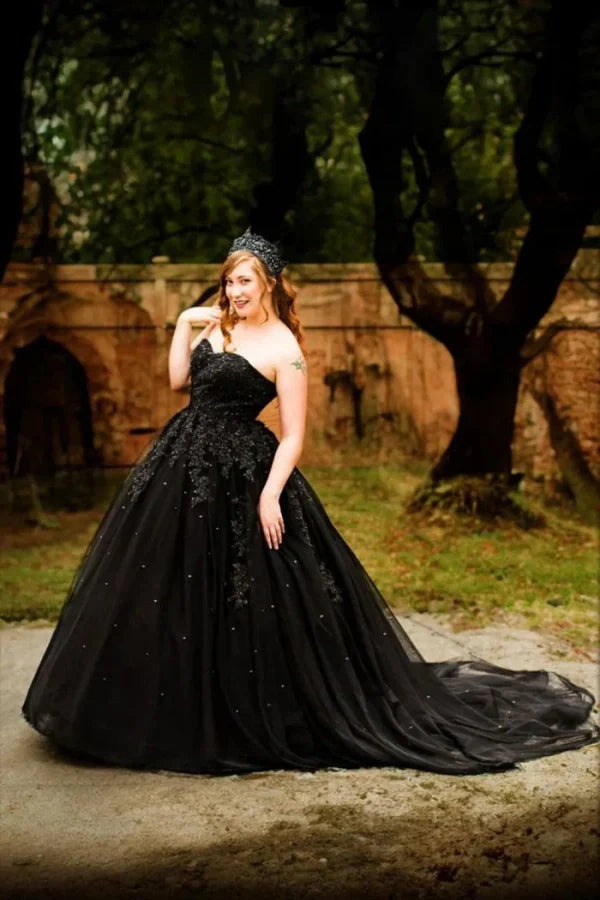 A Line Crystals Tulle Sweetheart Long Black Wedding Dress TD0005