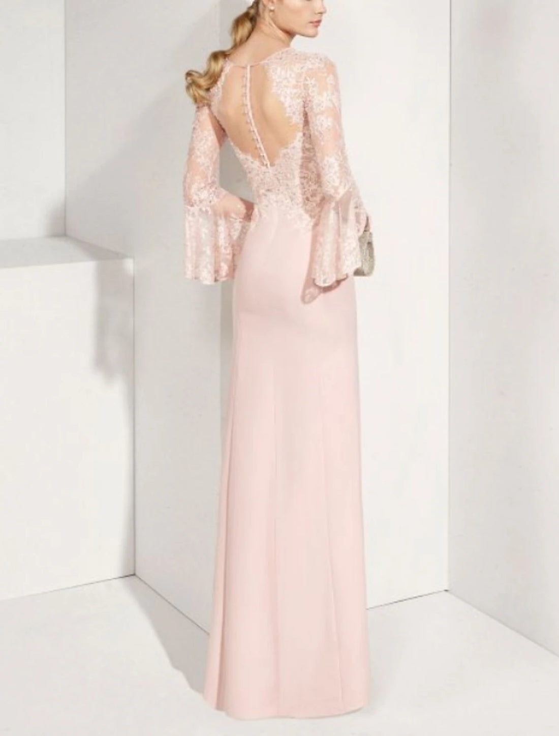 A-Line Mother of the Bride Dress Elegant Jewel Neck Floor Length Chiffon Lace Long Sleeve with Appliques Beautiful