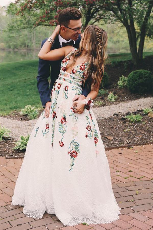 A Line V Neck Ivory Lace Prom Dresses with Embroidery Printed Evening Dresse TP0914