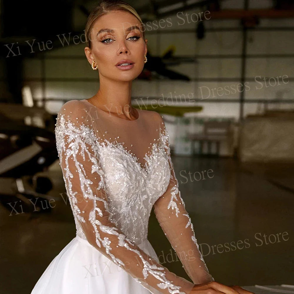 2025 Generous A Line Women's Wedding Dresses Charming Lace Appliques Long Sleeve Beach Gowns