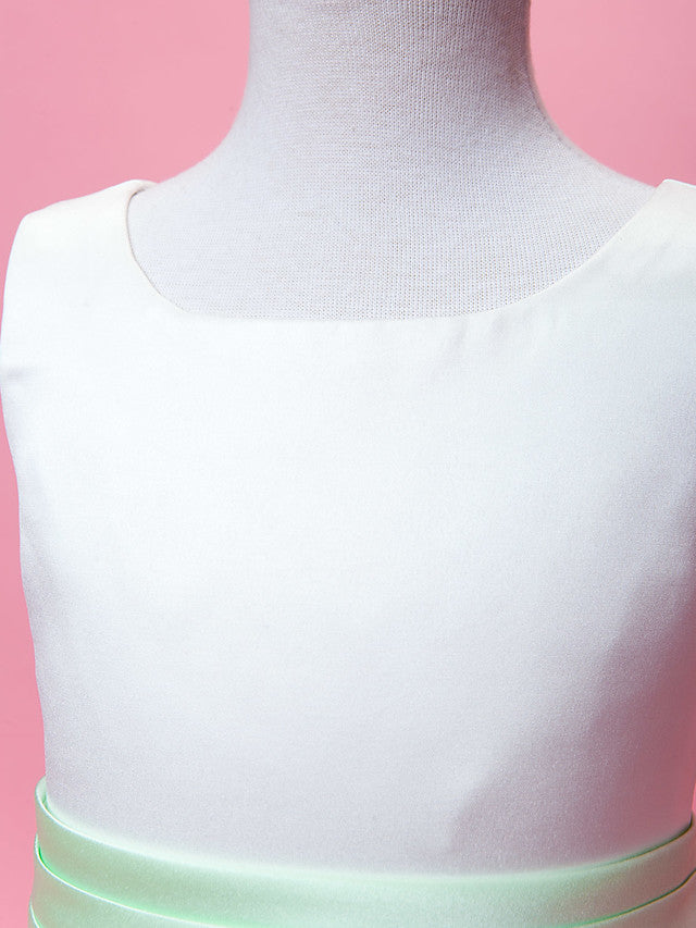 A-Line Chiffon Floor Length Wedding Dress With Ribbon Bow Sleeveless Scoop Neck and Sash Draping For Princesses