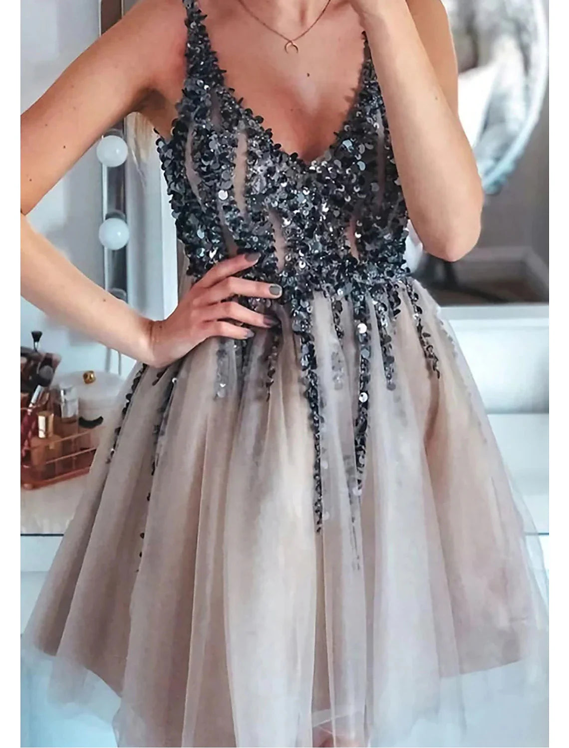 A-Line Homecoming Dresses Sparkle & Shine Dress Party Wear Birthday Short / Mini Sleeveless V Neck Tulle with Glitter